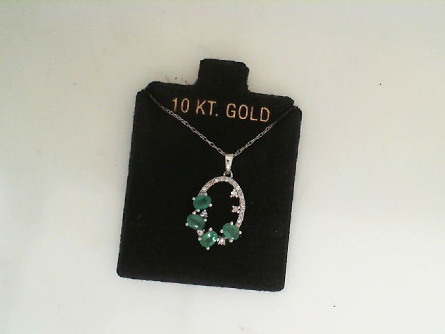 10Kwg Diamond Emerald Pendant