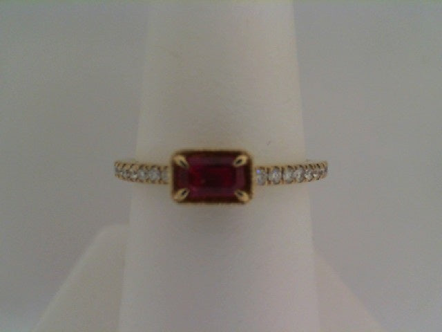 Ruby and Diamond Ring 14k
Rub